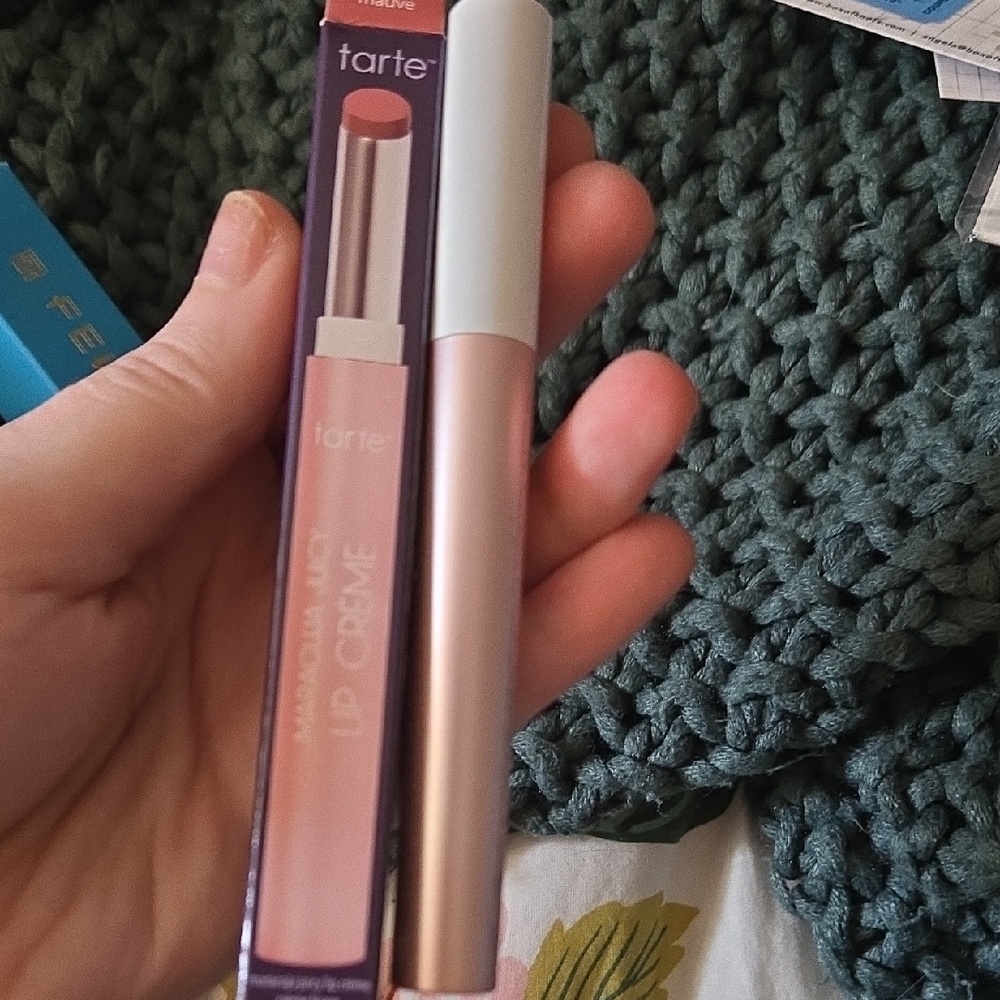 Tarte Rosy Nude Lip Crème - Picture 1 of 1